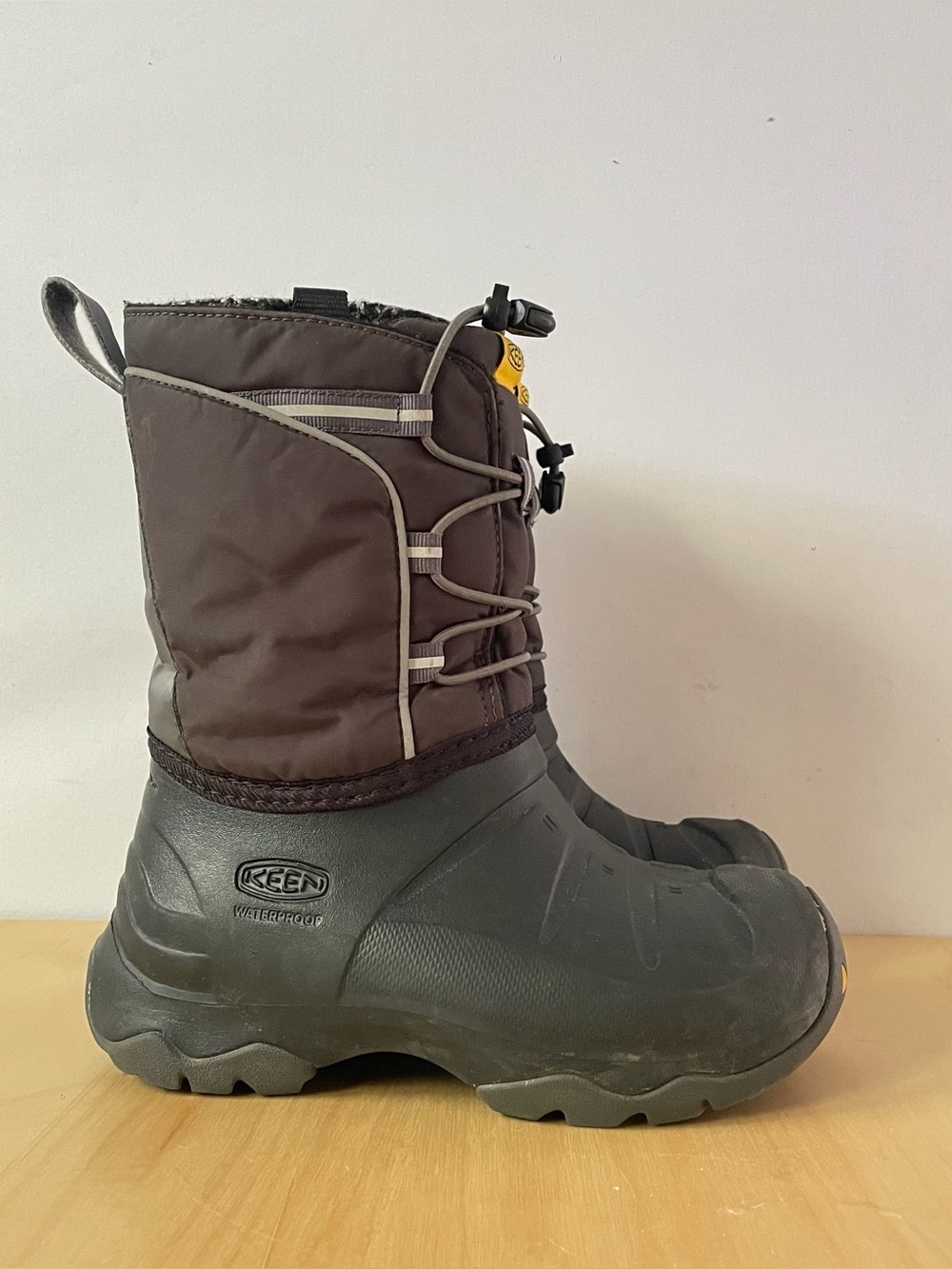KEEN Kids' Lumi Boot Waterproof Winter Boot | EU 32/33